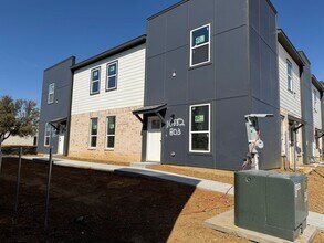 10520 Tube Dr in Hurst, TX - Building Photo - Building Photo