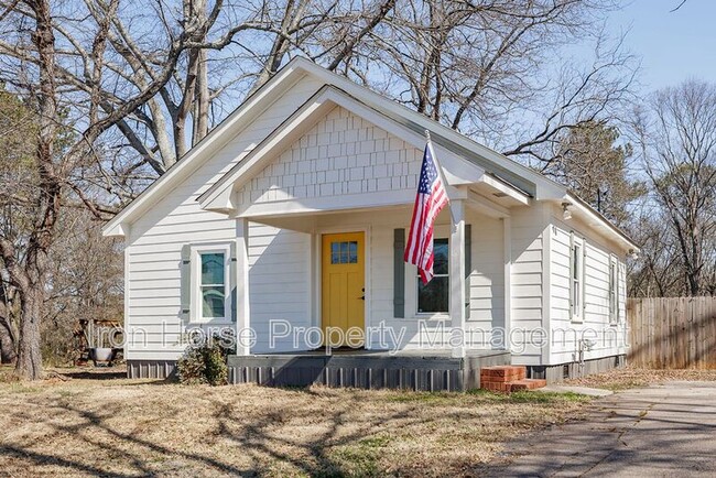 property at 2084 Broad St