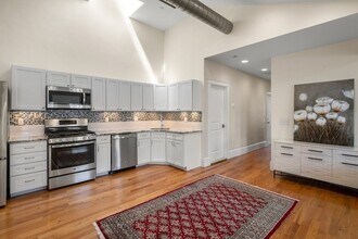 20 Moraine St in Belmont, MA - Building Photo - Building Photo