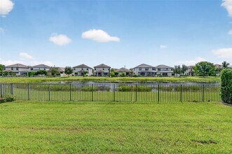 7176 Sandgrace Ln in Greenacres, FL - Building Photo - Building Photo
