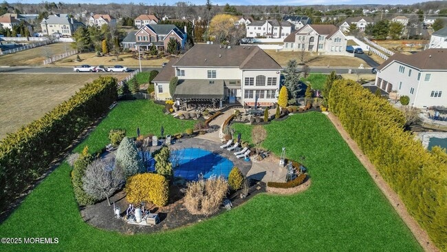 property at 12 Courtney Ct