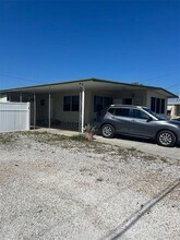 2574 Arbelia St in Clearwater, FL - Building Photo - Building Photo