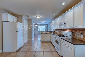 1706 E 22nd St in Austin, TX - Building Photo - Building Photo