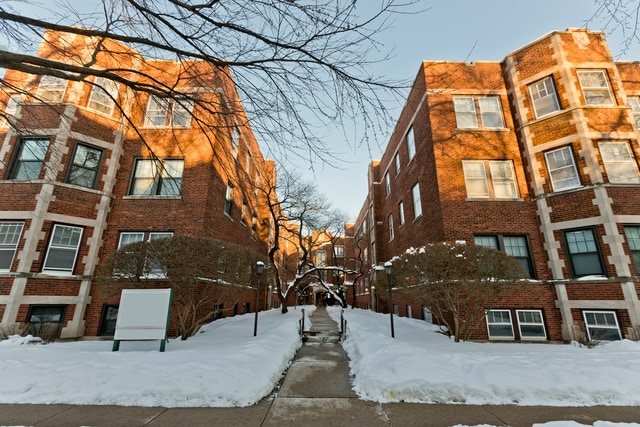 739 Hinman Ave-Unit -1G in Evanston, IL - Building Photo