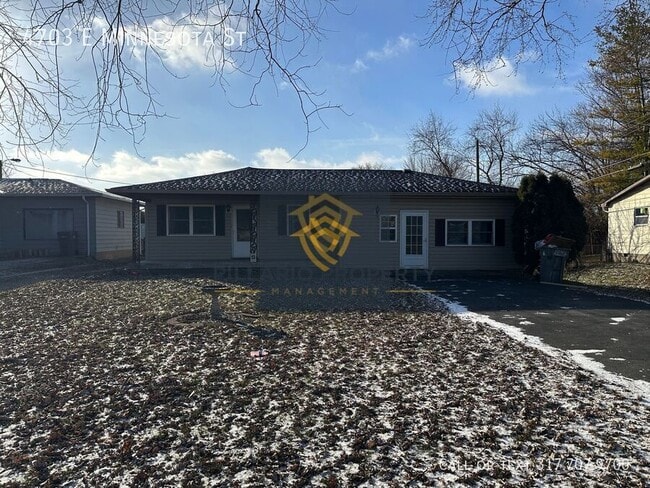 property at 4703 E Minnesota St