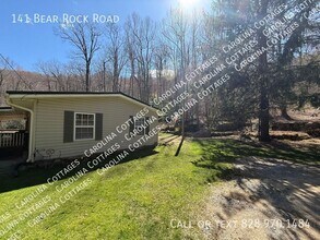 141 Bear Rock Rd in Hendersonville, NC - Building Photo - Building Photo