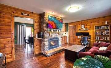 460 Heather Ln in Medina, OH - Building Photo - Building Photo