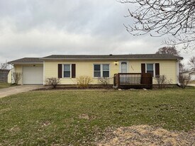 5613 Arapaho Trail in Fort Wayne, IN - Building Photo
