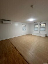 265 Manetto Hill Rd in Plainview, NY - Building Photo - Building Photo