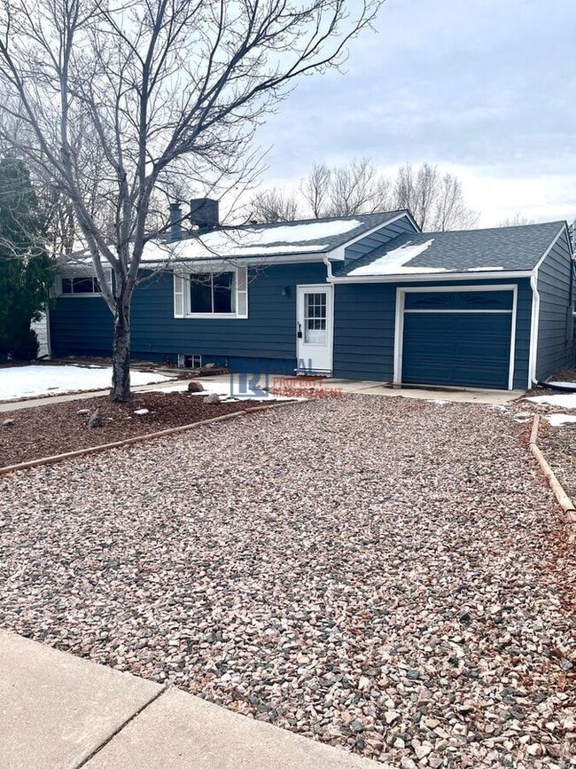 property at 324 Davie Dr