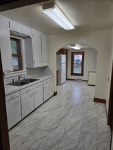 207 E 4th St in Sanborn, IA - Building Photo - Building Photo