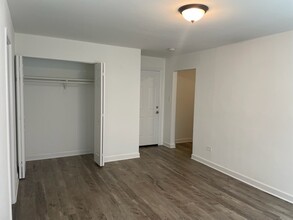 6211 N Kenmore Ave in Chicago, IL - Building Photo - Building Photo