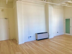 312 W 5th St, Unit 926 in Los Angeles, CA - Foto de edificio - Building Photo