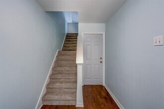 508 Garland Cir in Indian Rocks Beach, FL - Building Photo - Building Photo