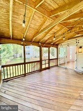 18 Brookmeade Ct in Sterling, VA - Building Photo - Building Photo