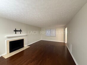 1325 Woodridge Dr in Knoxville, TN - Building Photo - Building Photo