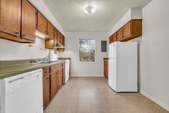 928 E Broad St, Unit 928 in West Point, MS - Foto de edificio - Building Photo