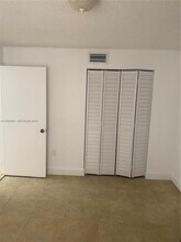 7201 Miami Lakes Dr in Miami Lakes, FL - Building Photo - Building Photo