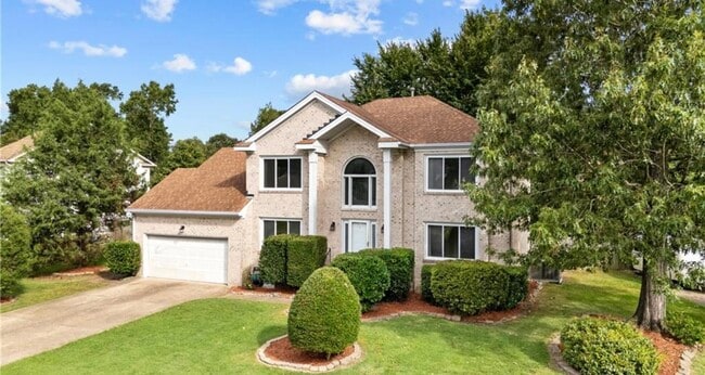 3836 Larchwood Dr in Virginia Beach, VA - Building Photo - Building Photo