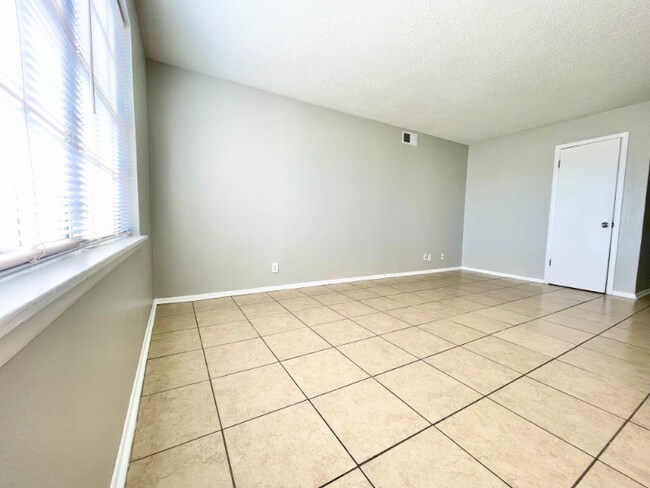3913 Englewood Cir-Unit -3913 in Odessa, TX - Building Photo - Building Photo
