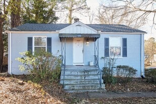 3323 Midway Rd in Decatur, GA - Building Photo