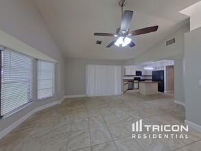 2285 Rio De Janeiro Ave in Punta Gorda, FL - Building Photo - Building Photo