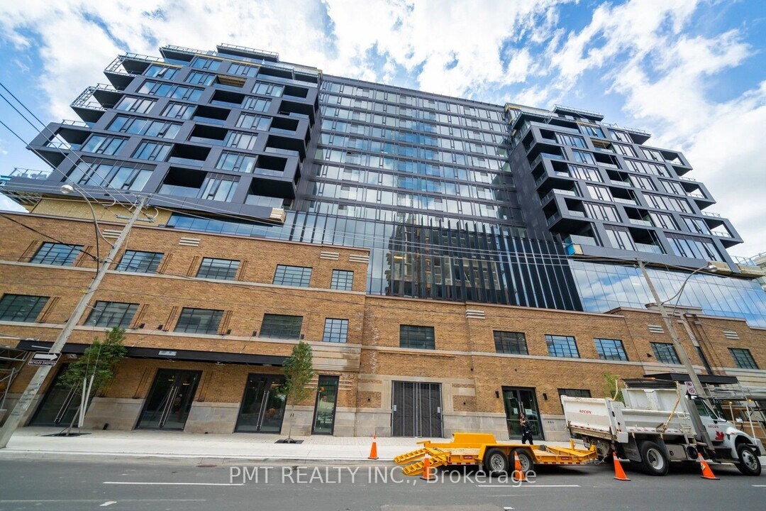 505-505 Richmond St W in Toronto, ON - Building Photo