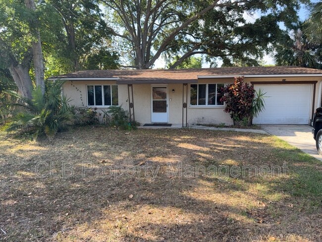 property at 316 Magnolia St