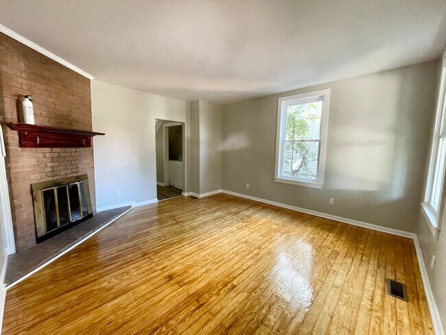 322 Oliver St in West Columbia, SC - Building Photo - Building Photo