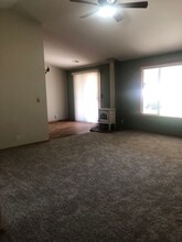 1940 Heartwood Dr in Mckinleyville, CA - Building Photo - Building Photo