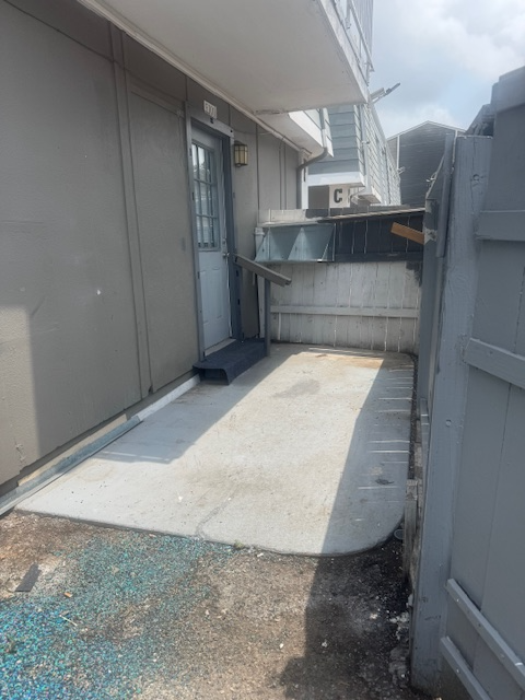 5220 Weber Rd in Corpus Christi, TX - Building Photo