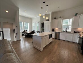 2714 Nagle St in Houston, TX - Building Photo - Building Photo