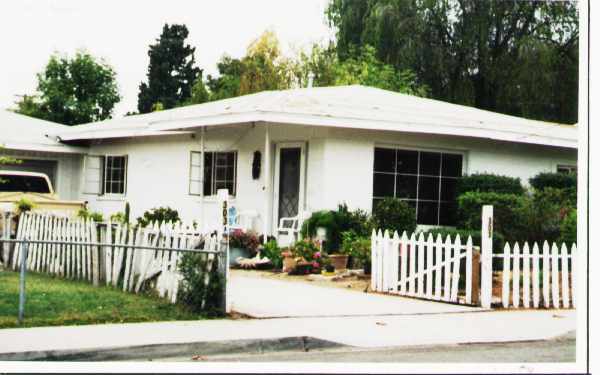 303-303.5 Park Rd in Ojai, CA - Building Photo - Building Photo