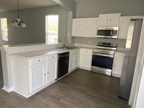 9048 St Andrews Way in Mount Dora, FL - Building Photo - Building Photo