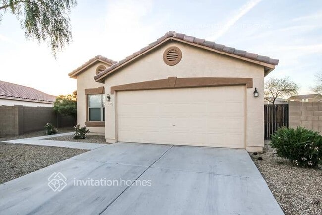 14548 N 157th Cir in Surprise, AZ - Foto de edificio - Building Photo