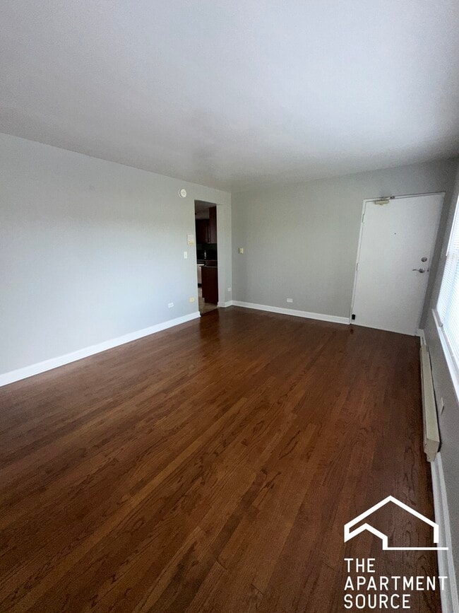 8144 1/2 N Milwaukee Ave in Niles, IL - Building Photo - Building Photo