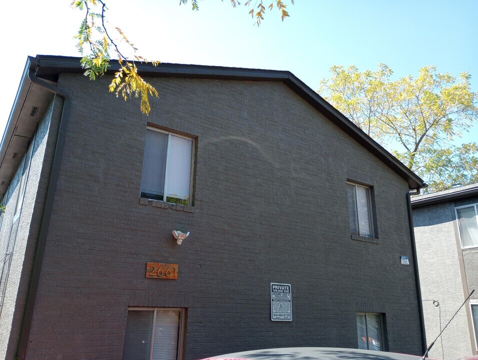 2663-2671 Medary Ave in Columbus, OH - Foto de edificio