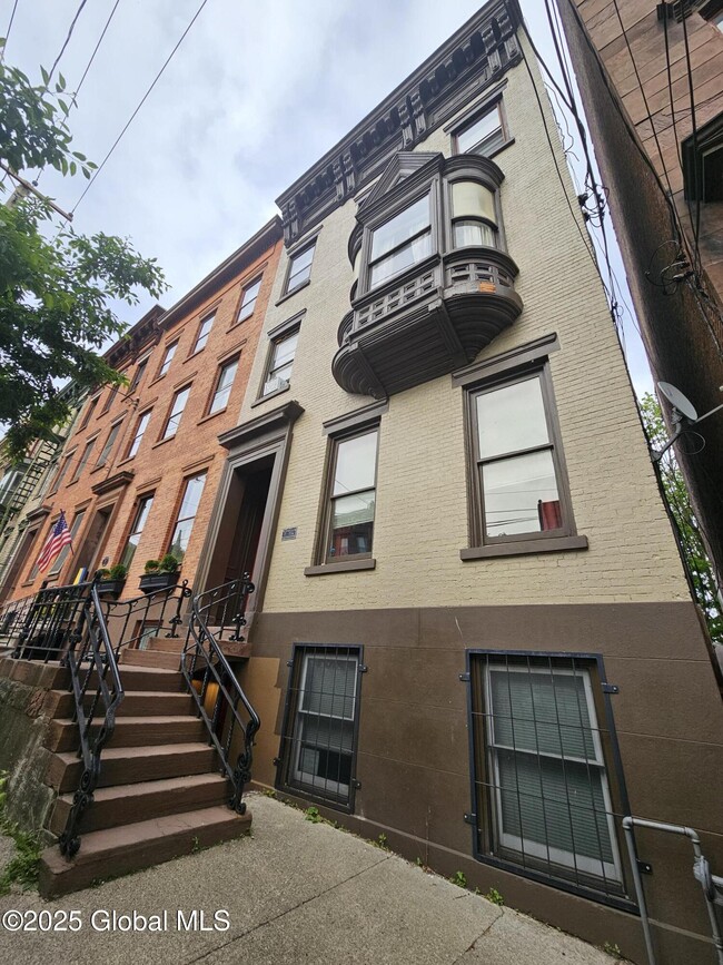 property at 15 Ten Broeck St