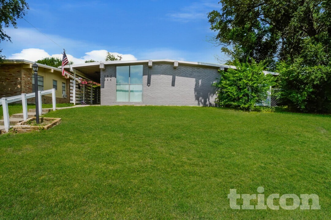 244 Emporia Blvd in San Antonio, TX - Building Photo