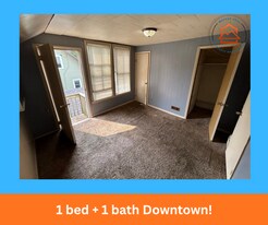 2416 Algoma St in Stevens Point, WI - Building Photo