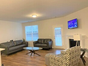 6185 Beale Loop in Raleigh, NC - Building Photo - Building Photo