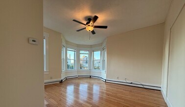 34 Calumet St, Unit 3B in Boston, MA - Building Photo - Building Photo