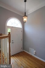3800 Elmwood Towne Way in Alexandria, VA - Building Photo - Building Photo