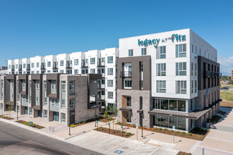 Legacy at Fitz in Aurora, CO - Foto de edificio - Building Photo