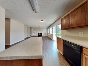 806 Topsail Dr in Browns Summit, NC - Building Photo - Building Photo