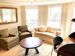 43 Caledonia Rd, Unit 6 in Asheville, NC - Foto de edificio - Building Photo