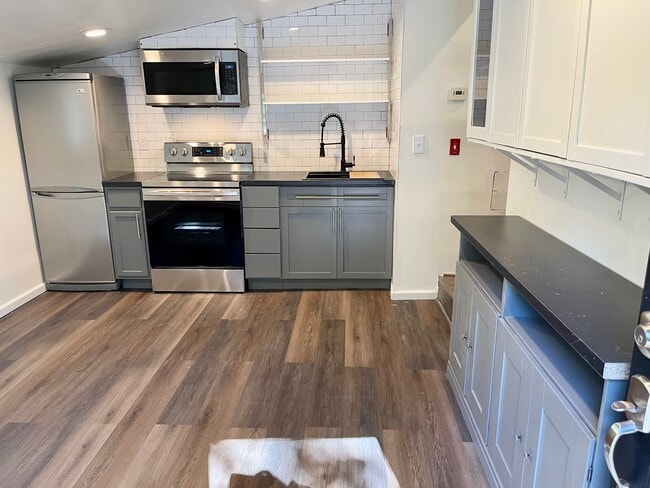 54 Sherwood Rd in Cortlandt Manor, NY - Building Photo - Building Photo