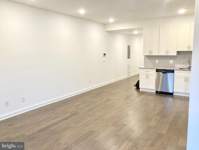 1843 N 6th St in Philadelphia, PA - Building Photo - Building Photo