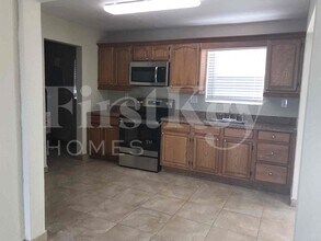 240 N 69th Way in Hollywood, FL - Building Photo - Building Photo