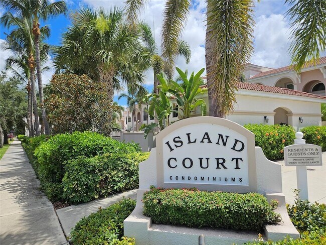 461 Nokomis Ave S in Venice, FL - Building Photo - Building Photo